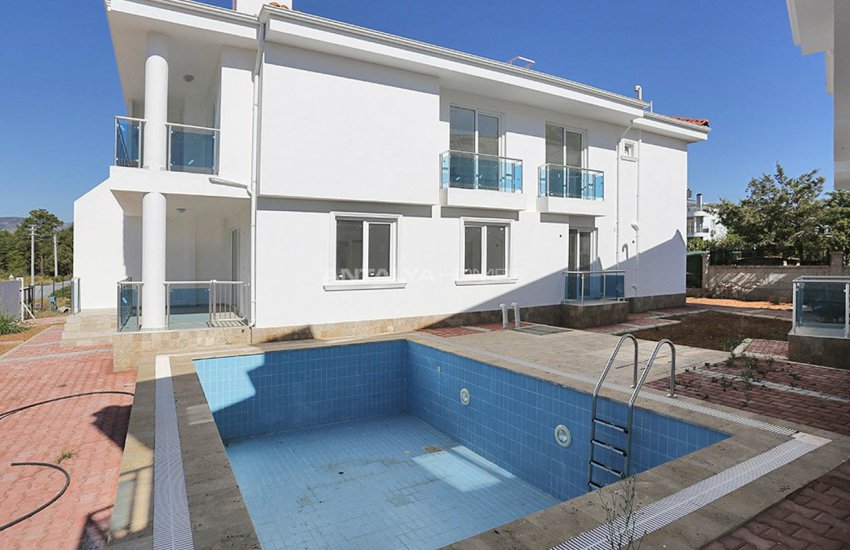 Turnkey Villas Intertwined with Nature in Antalya 3