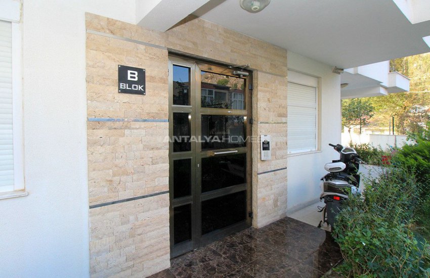 Renovated Duplex Flat with a Separate Kitchen in Konyaaltı 10