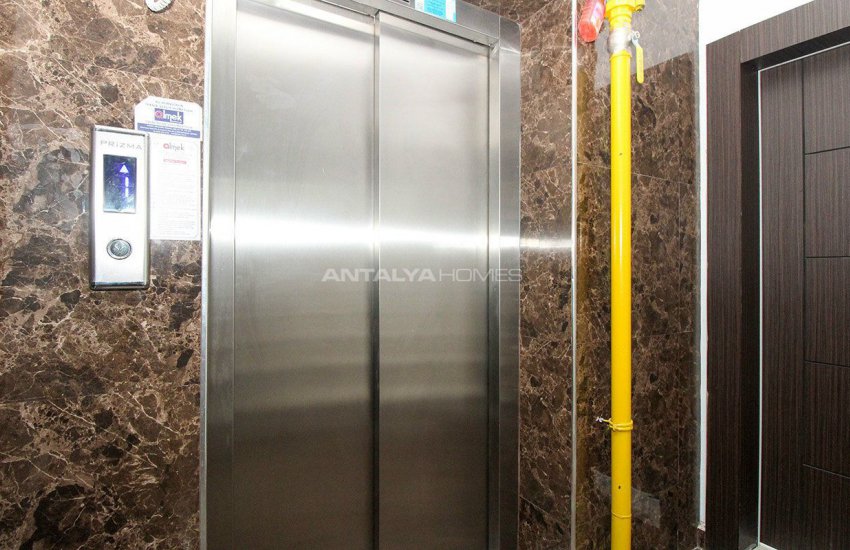 Renovated Duplex Flat with a Separate Kitchen in Konyaaltı 12