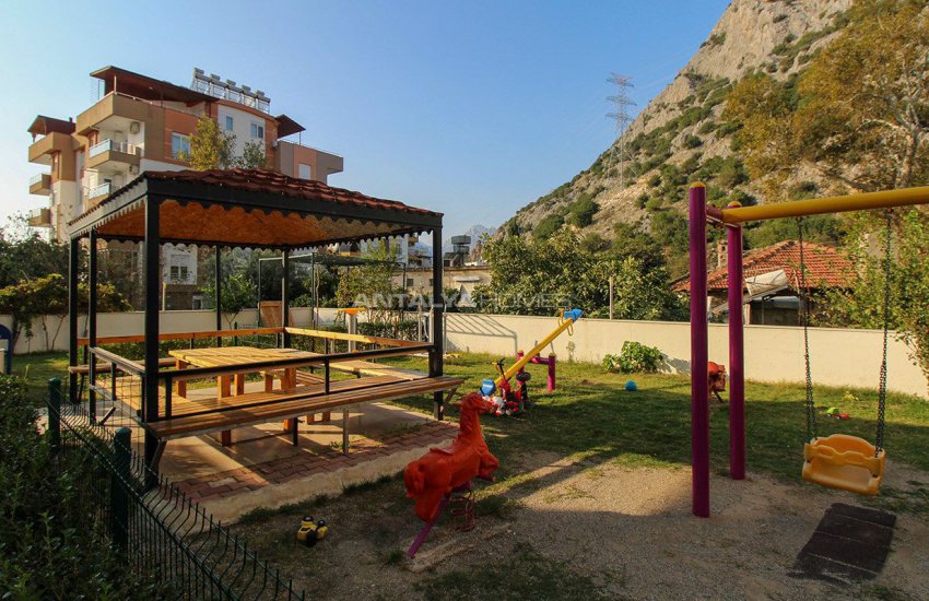 Renovated Duplex Flat with a Separate Kitchen in Konyaaltı 4