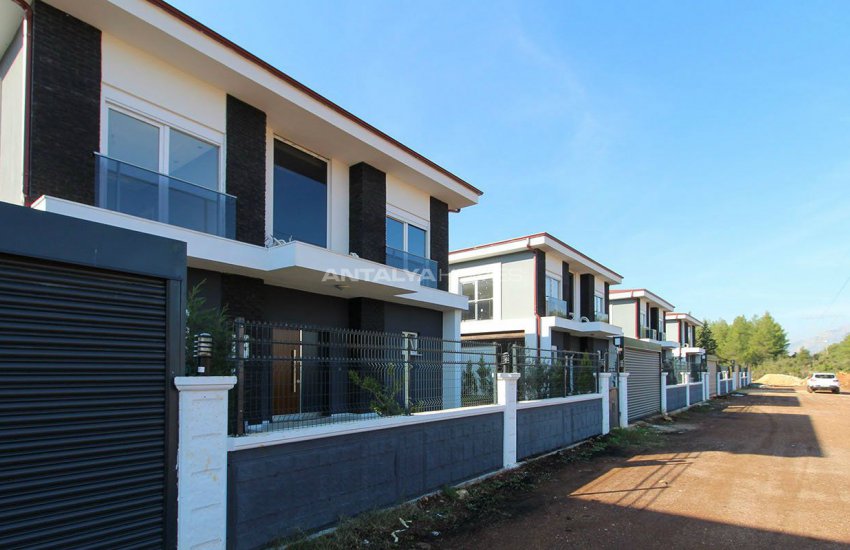 Villas Pittoresques Avec Piscine À Dosemealti 8