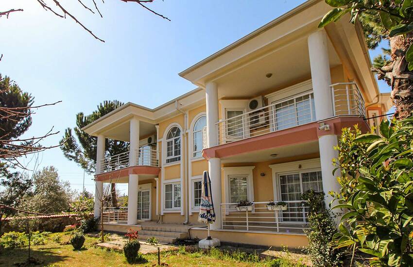 Deluxe Villas Close to Amenities in Döşemealtı Antalya 1