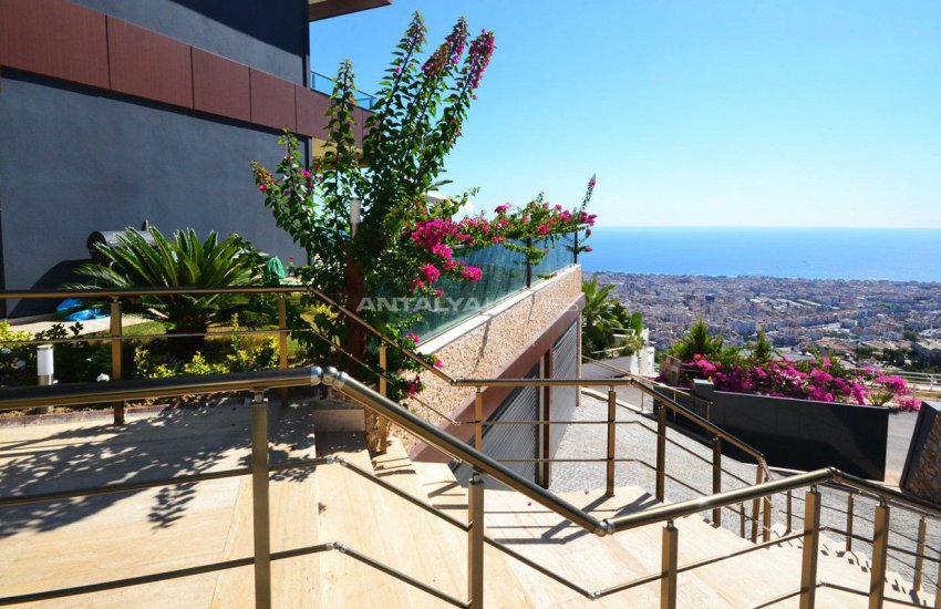 Alanya Bektaş’ta Panoramik Deniz Manzaralı Lüks Villalar 10