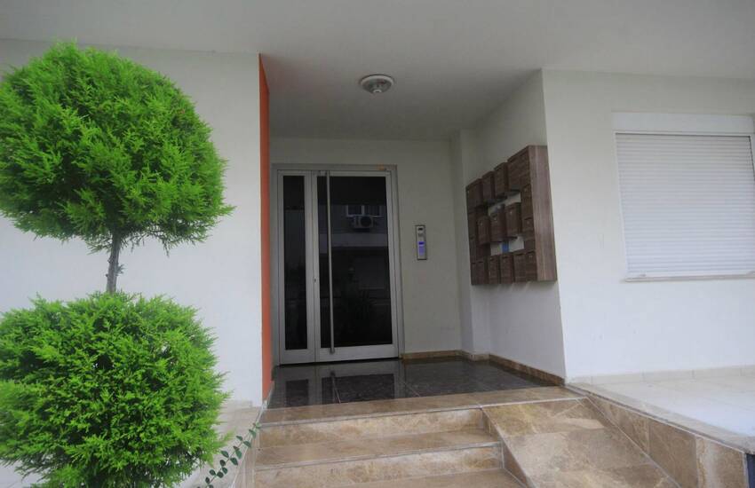 2+1 Appartement Met En-suite Badkamer In Konyaalti Hurma