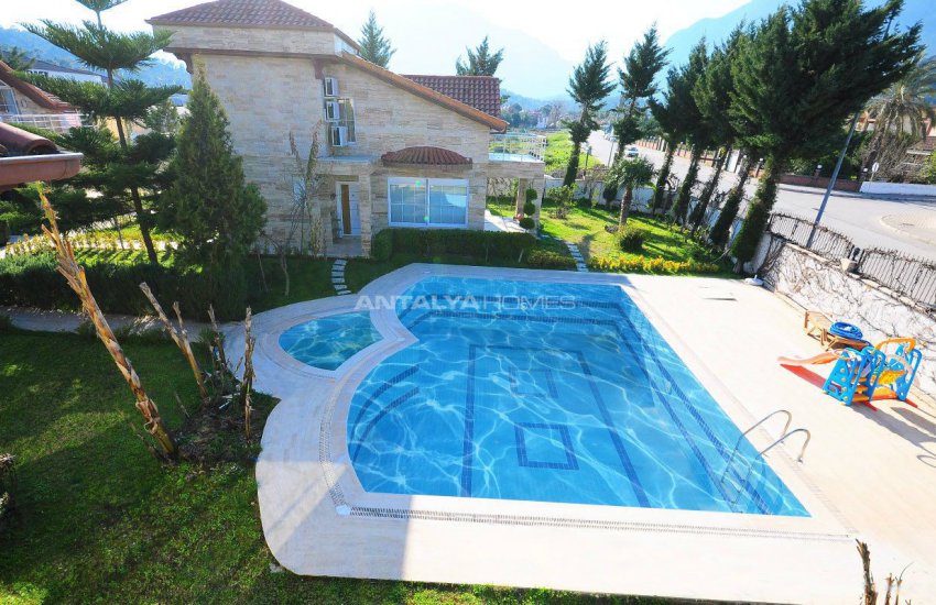 Central Detached Villas with Taurus Mountain View in Kemer 2