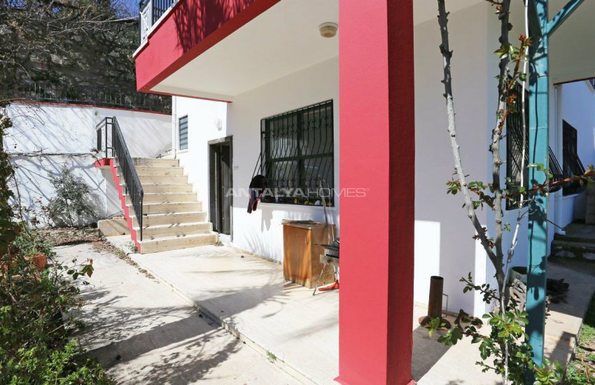 Modern Villa Med Utsikt Över Stan Och Havet I Konyaalti 3