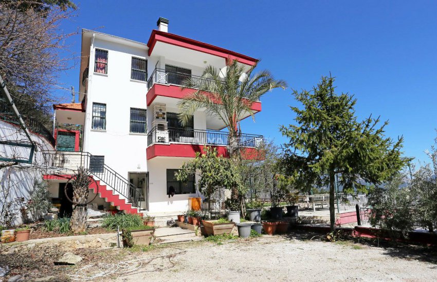 Modern Villa Med Utsikt Över Stan Och Havet I Konyaalti 5