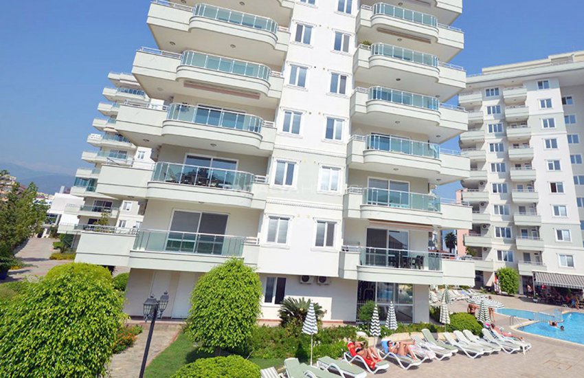 Alanya Tosmur'da Denize Yakın Site İçinde Lüks Daireler 13