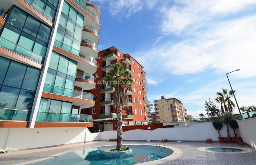 Seaside Apartments Close Social Amenities in Alanya Oba 4