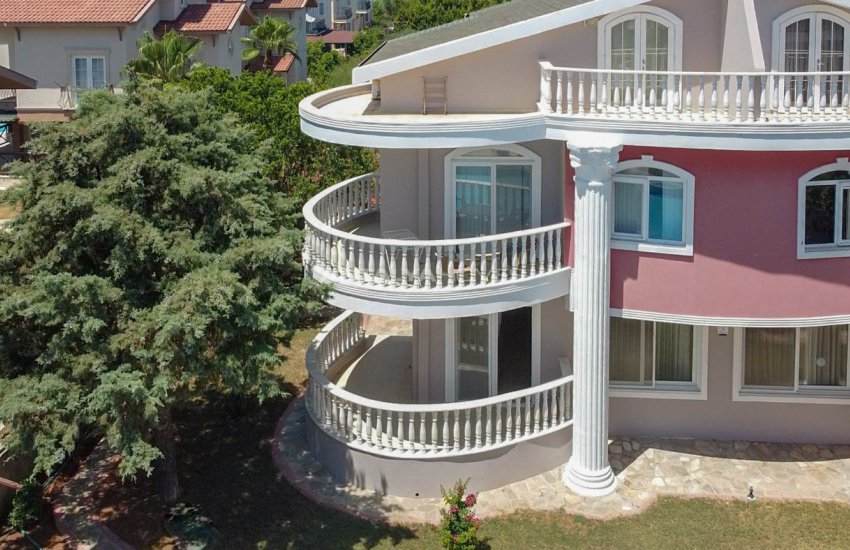 Holiday Houses in Belek with Investment Opportunity 5