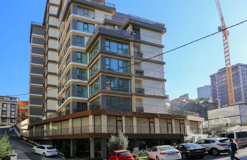 New Built Real Estate with Shopping Street in Istanbul 1