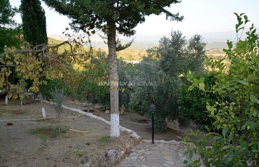 Aksu Karaöz’de Mobilyalı 3+1 Müstakil Çiftlik Evi 11