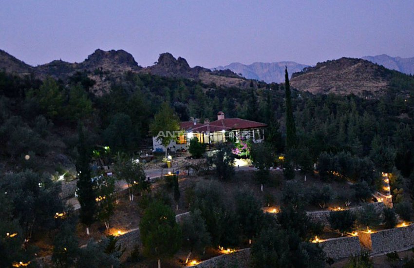 Aksu Karaöz’de Mobilyalı 3+1 Müstakil Çiftlik Evi 15