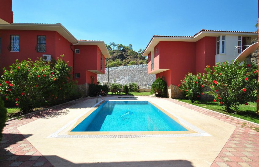 Çamyuva’da Ortak Havuzlu ve Bahçeli Müstakil Villa 7