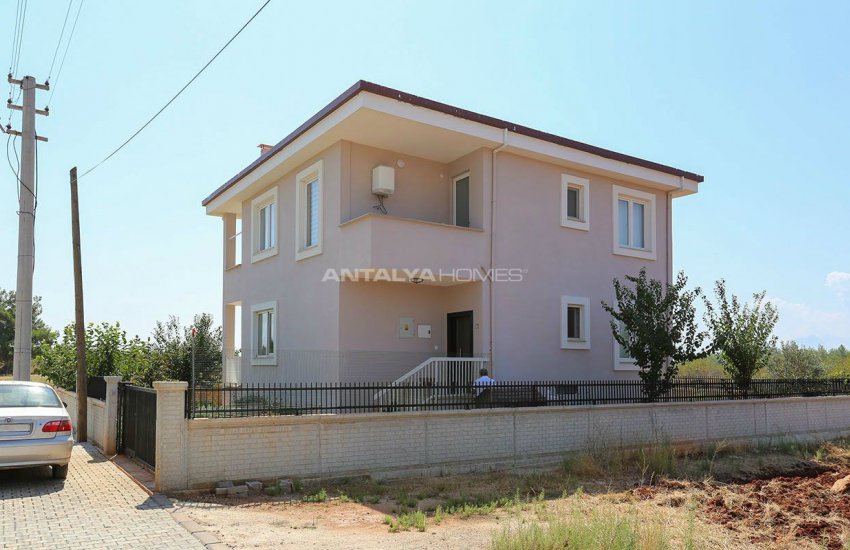 Key Ready 4 Bedroom Detached Villa in Döşemealtı 4