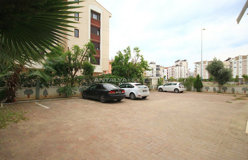 Antalya Lara'da Ayrı Mutfaklı 3 Yatak Odalı Daire 4