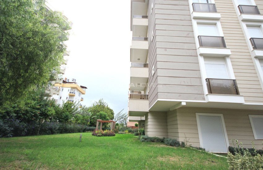 Spacious Apartments with Different Room Types in Lara 10