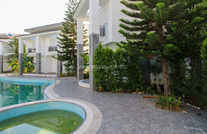 Luxurious Triplex Villas in Lara Antalya 1 Km to the Beach 8