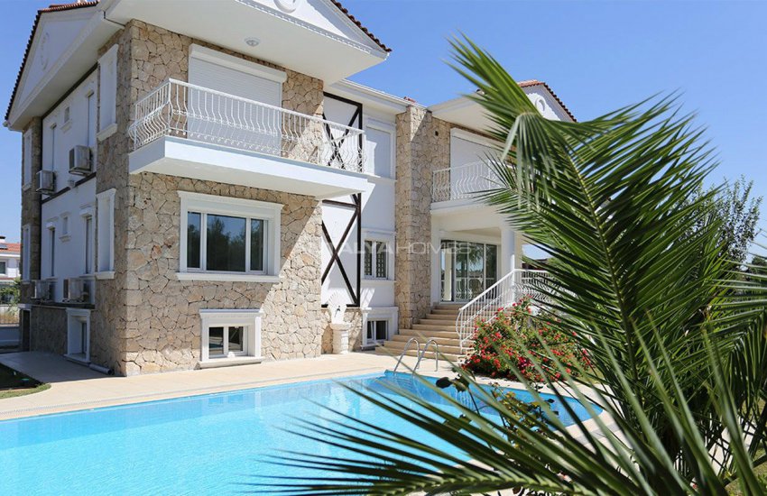 منزل حجري محاط بغابات الصنوبر الأحمر في أنطاليا دوشمالتي 9