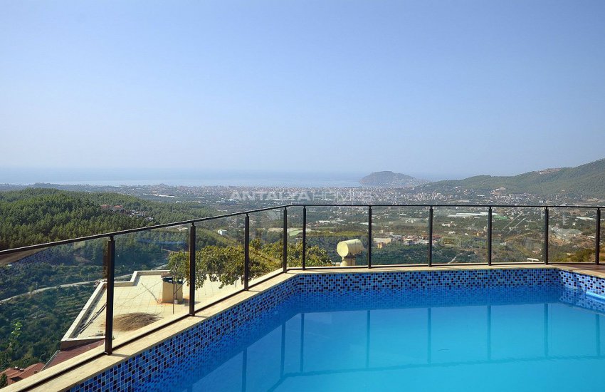 ویلای تریپلکس با چشم انداز با شکوه از دریا و قلعه در آلانیا 6