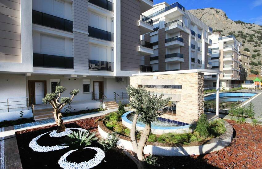 Appartementen Met Geweldig Utzicht Op De Bergen In Antalya
