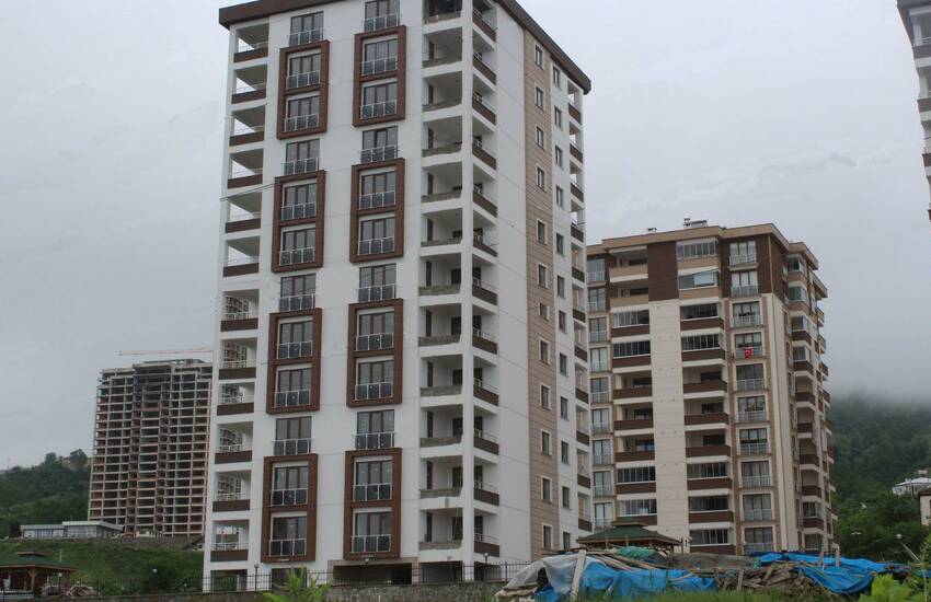 Capacious Flats with a Separate Kitchen in Trabzon 1