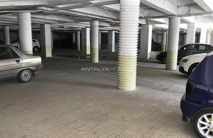 Ready to Move Apartments in Trabzon Yomra in a Complex