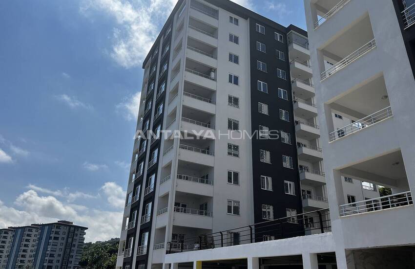 Brand New 1-bedroom Flat in a Complex in Trabzon Yomra 1