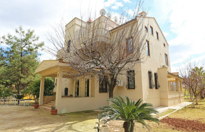 10 Bedroom Family-friendly Villas in Kepez Antalya 2