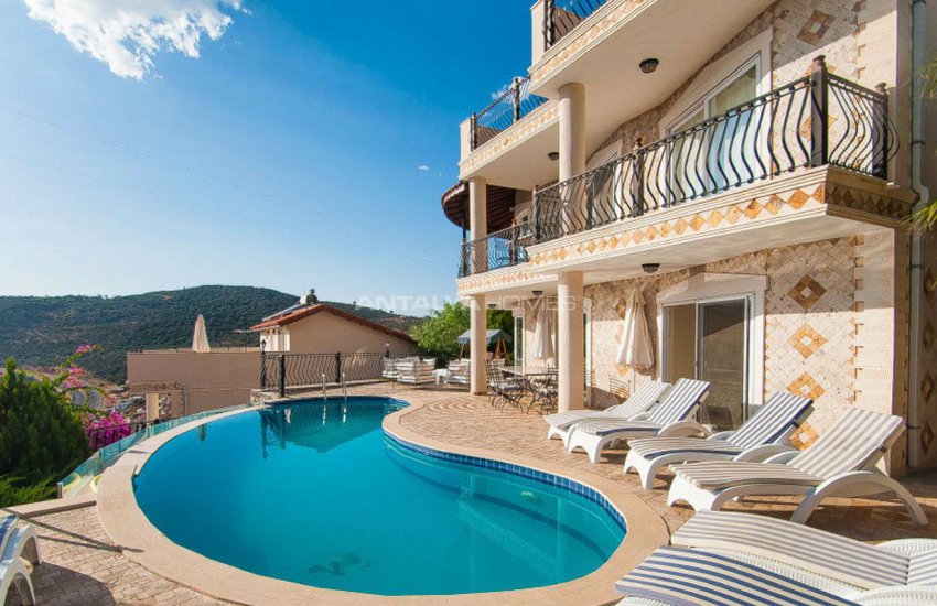 Fabulous Villa for Sale with Sea View in Kalkan 4