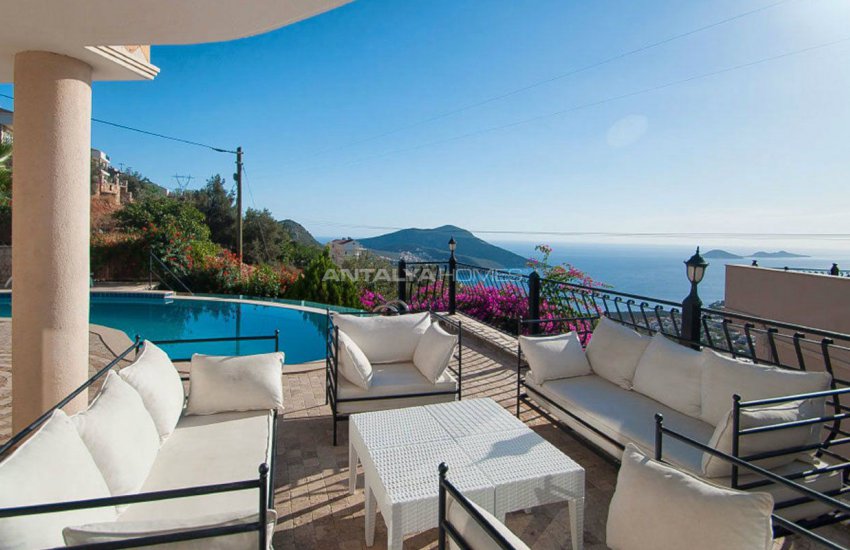 Fabulous Villa for Sale with Sea View in Kalkan 5