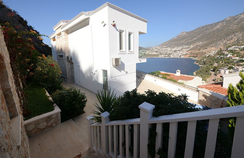 Luxury 5 Bedroom Villa with Fascinating Sea View in Kalkan 7
