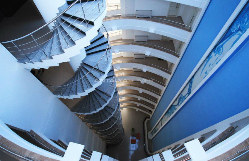 Waterfall Residence 18