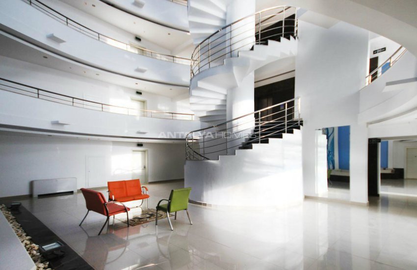 Waterfall Residence 8