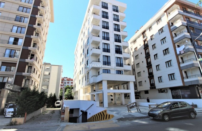 Well-located Triplex Apartments in Maltepe Istanbul 1