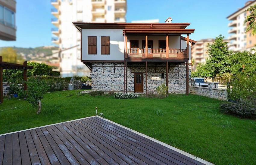 Recently Renovated Detached House in Alanya Turkey