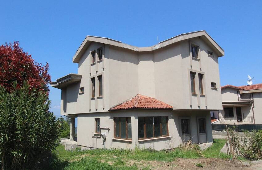 Peaceful Triplex House for Sale at Affordable Price in Bursa
