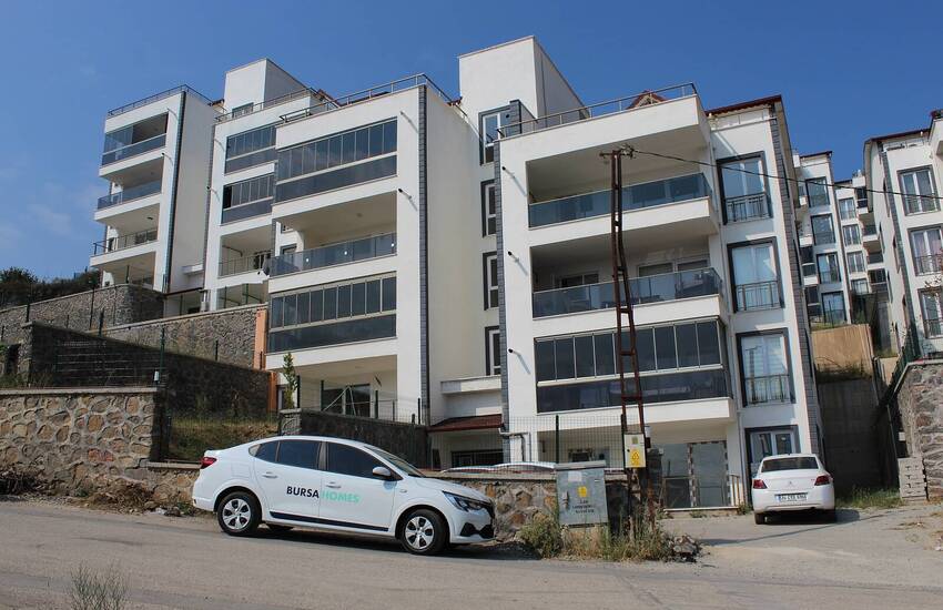 Lägenhet På Trädgårdsvåningen Med Delvis Skymd Havsutsikt I Mudanya Bursa
