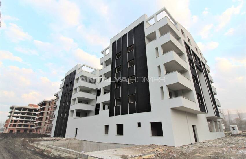 Flats with Wide Usage Areas in Complex with Security in Bursa 1