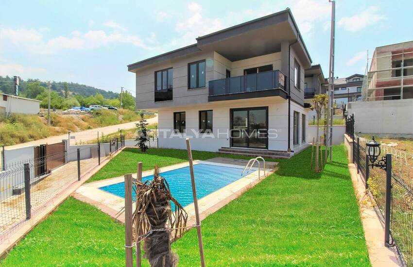 Villa Med Naturutsikt Och Privat Pool I Bursa, Nilufer 1