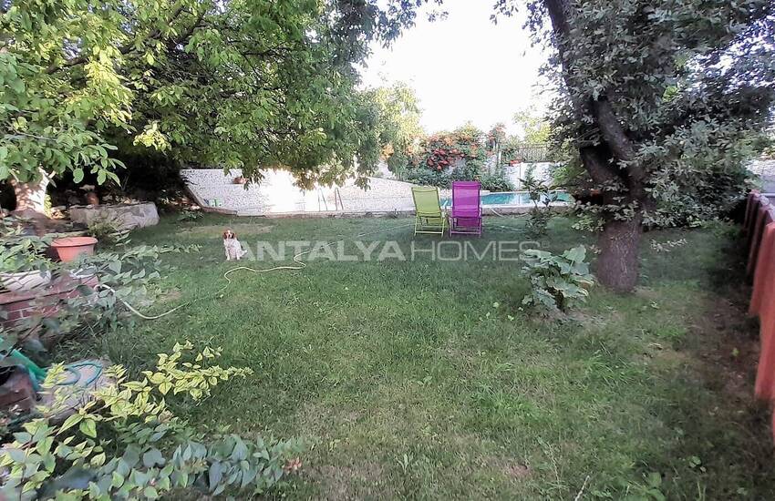 Spacious Villa for Sale in Bursa with a Private Garden