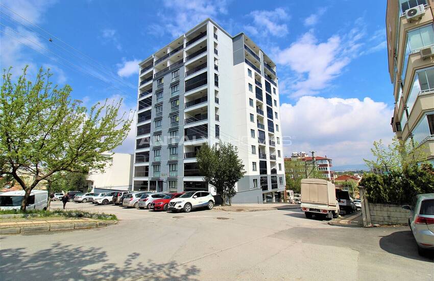 Väl Belägna Lägenheter Med Rymlig Design I Bursa Nilufer