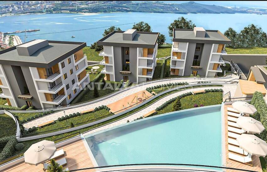 Real Estate in Elite Project with Pool in Bursa, Gemlik 1