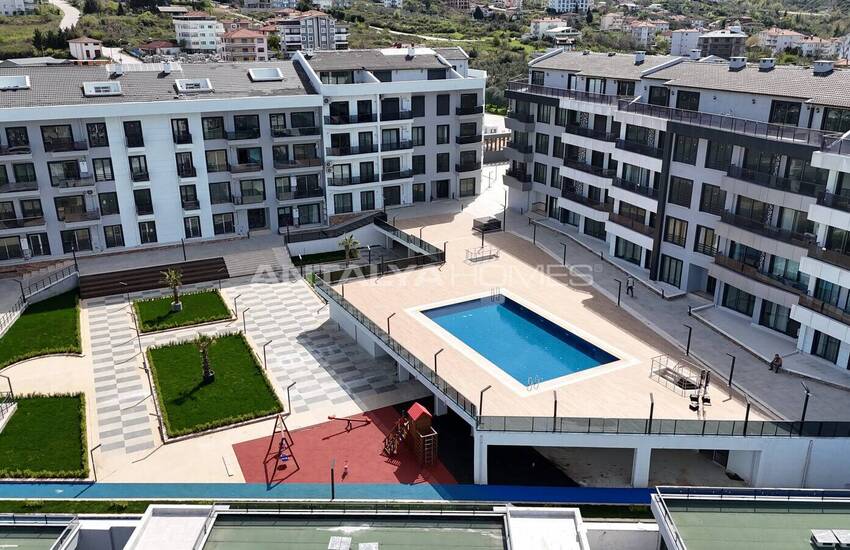 Well Located Brand New Apartments in Yalova 0