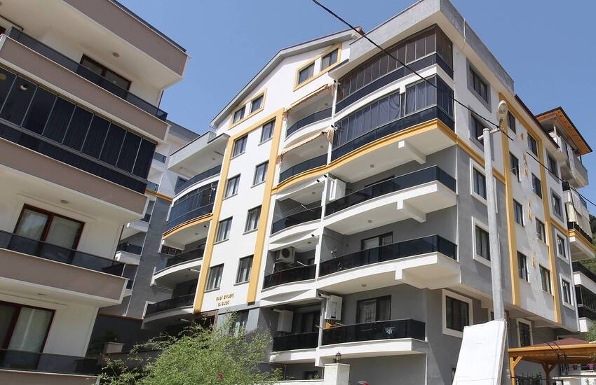 Contemporary Apartments Close to the Sea in Armutlu Yalova