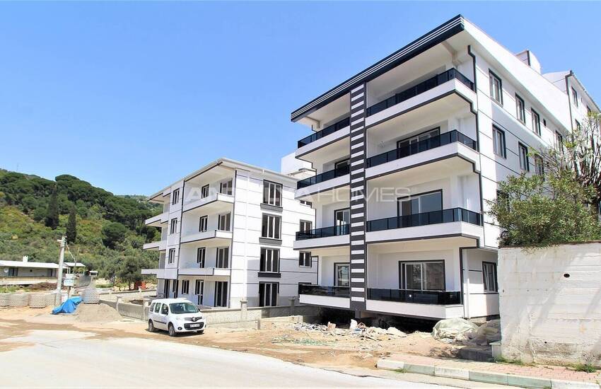 Modern Apartments Near the Beach in Yalova Armutlu