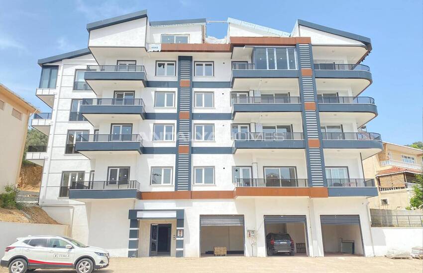 Well-located Properties Close to Beach in Yalova Armutlu