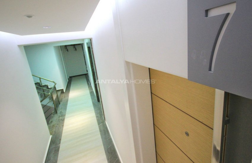 زمرد تاون فلتس 8