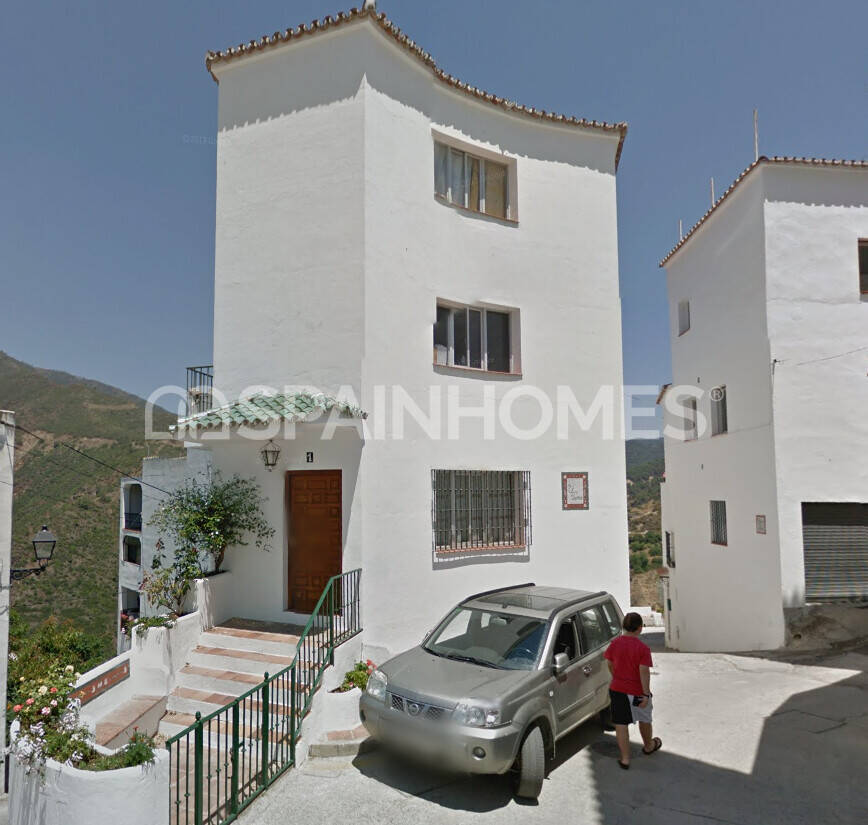 Picture of Penthouse Apartment - Sez Ner Gym in Obersaxen | HotelGyms.com