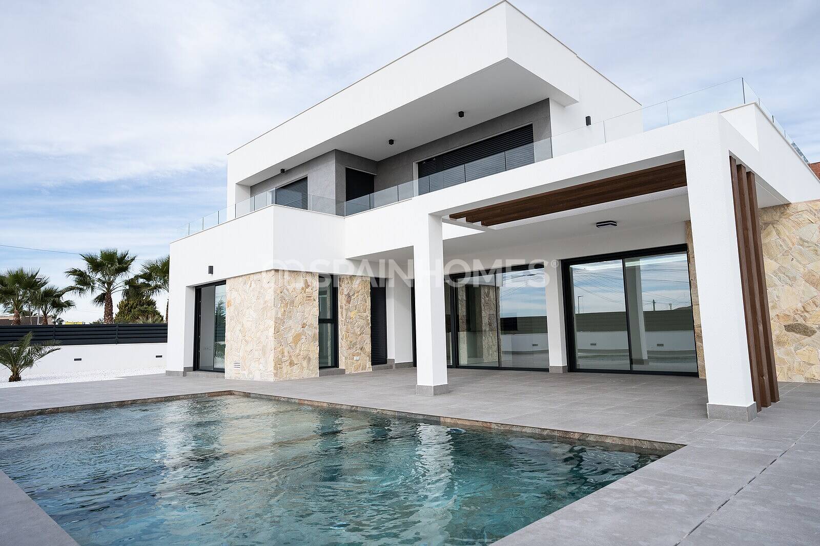 FullyDetached House with Pool in Ciudad Quesada Alicante